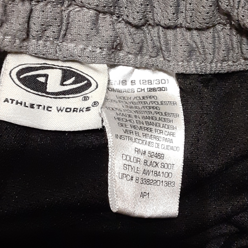Donated Mens athletic works mesh lined shorts sz small - Picture 6 of 7